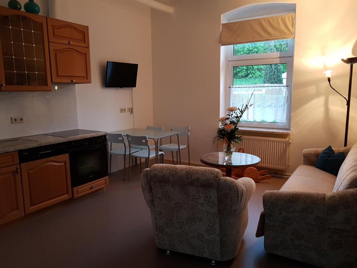 Apartment West - Alte Schule Sachswitz Greiz