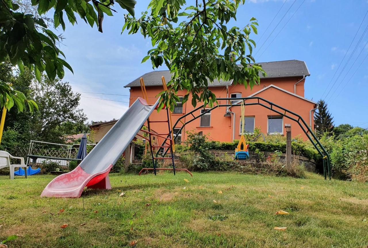 Apartment West - Alte Schule Sachswitz